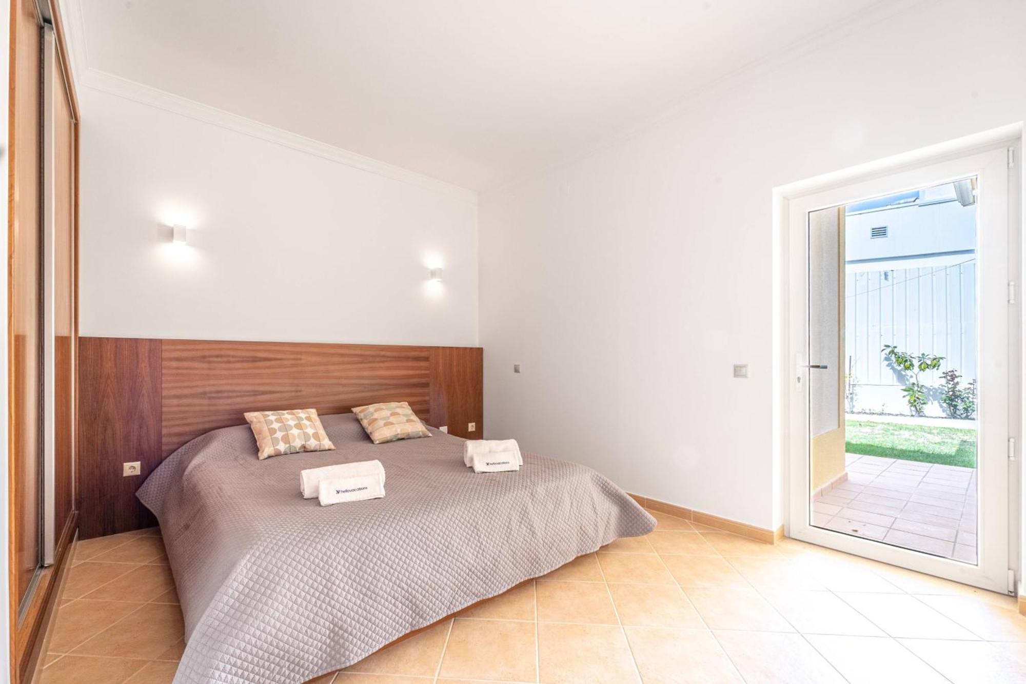 Villa Ribeiro By Hellovacations アルブフェイラ エクステリア 写真